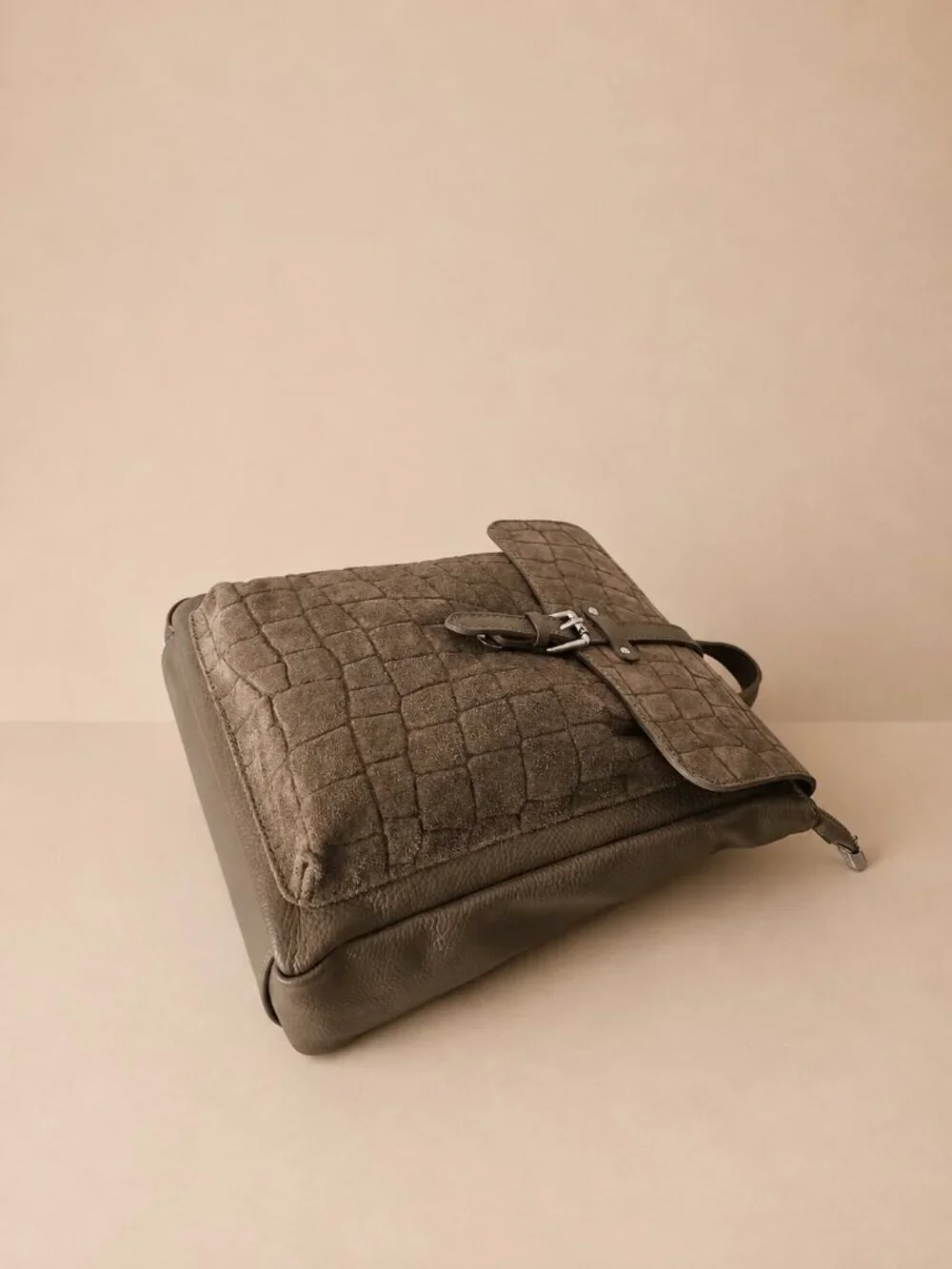 Italian Leather Croc-Embossed Backpack – Taupe